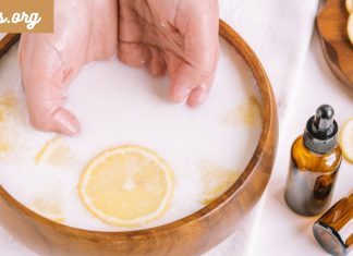 საოცრად მარტივია. არაჩვეულებრივი შეფუთვები ლამაზი და მყარი კანისთვის.