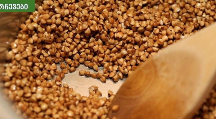 ეს რეცეპტი მე გადმომეცა დედაჩემისგან, მას კი ბებიისგან.წიწიბურას ჟელით სისხლძარღვების წმენდა