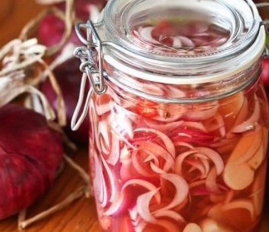 მკითხველი დაგვიკავშირდა და გაგვიზიარა თავისი სუპერ რეცეპტი.როგორ გავწმინდოთ სისხლი უბრალოდ, მოვიშოროთ ქოლესტერინი, სისხლში შაქარი და ჭარბი წონა.