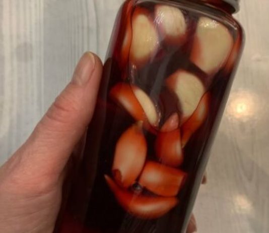 ნიორი და წითელი ღვინო ათობით დაავადებას კურნავს!