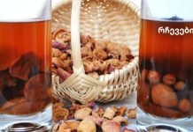 ქიშმიშის წყალი: ხსნის აკნეს, აძლიერებს ძვლებს და აუმჯობესებს საერთო ჯანმრთელობას