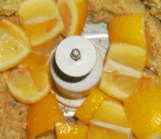 ლიმონის, ოხრახუშისა და თაფლისგან დამზადებული შარდმდენი საშუალება დაგეხმარებათ მარილის დეპოზიტების მოშორებაში.