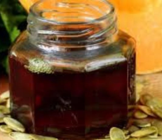 ეს ზეთი ასუფთავებს ორგანიზმს პარაზიტებისა და ქოლესტერინისგან, ასევე ამაგრებს გულს და კურნავს პროსტატას.