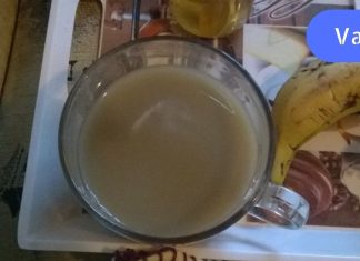 უბრალოდ ჩაყარეთ ბანანი მდუღარე წყალში. 10 წუთის შემდეგ მიირთვით სამკურნალო მინერალებით ადიდებული სასმელი!