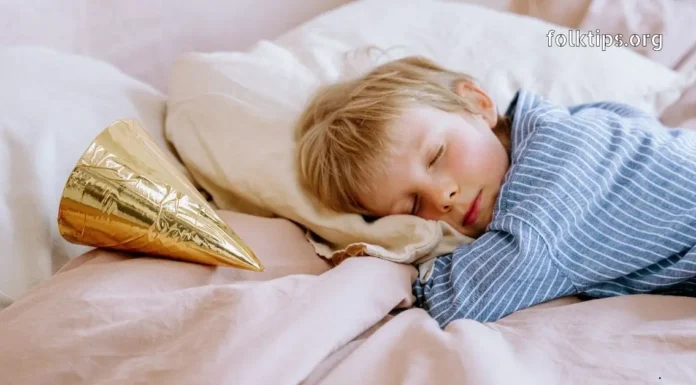 სიზმარში ფეხსაცმელს ყიდულობთ? – გაიგეთ, რა მნიშვნელოვანი ცვლილებები გელით ცხოვრებაში! child sleeping in a bed