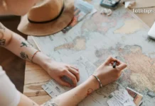 ავიაბილეთები ქუთაისიდან ევროპაში – 59 ლარიდან! რუკაზე გოგო ხაზავს სასურველ მიმართულებას